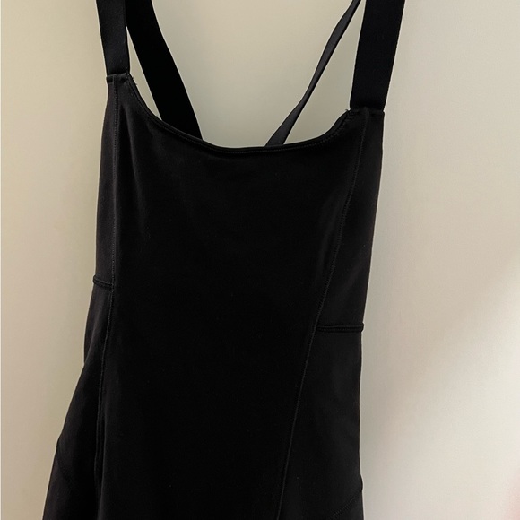 Lululemon cris cross straps build in bra tank top . - Picture 2 of 9